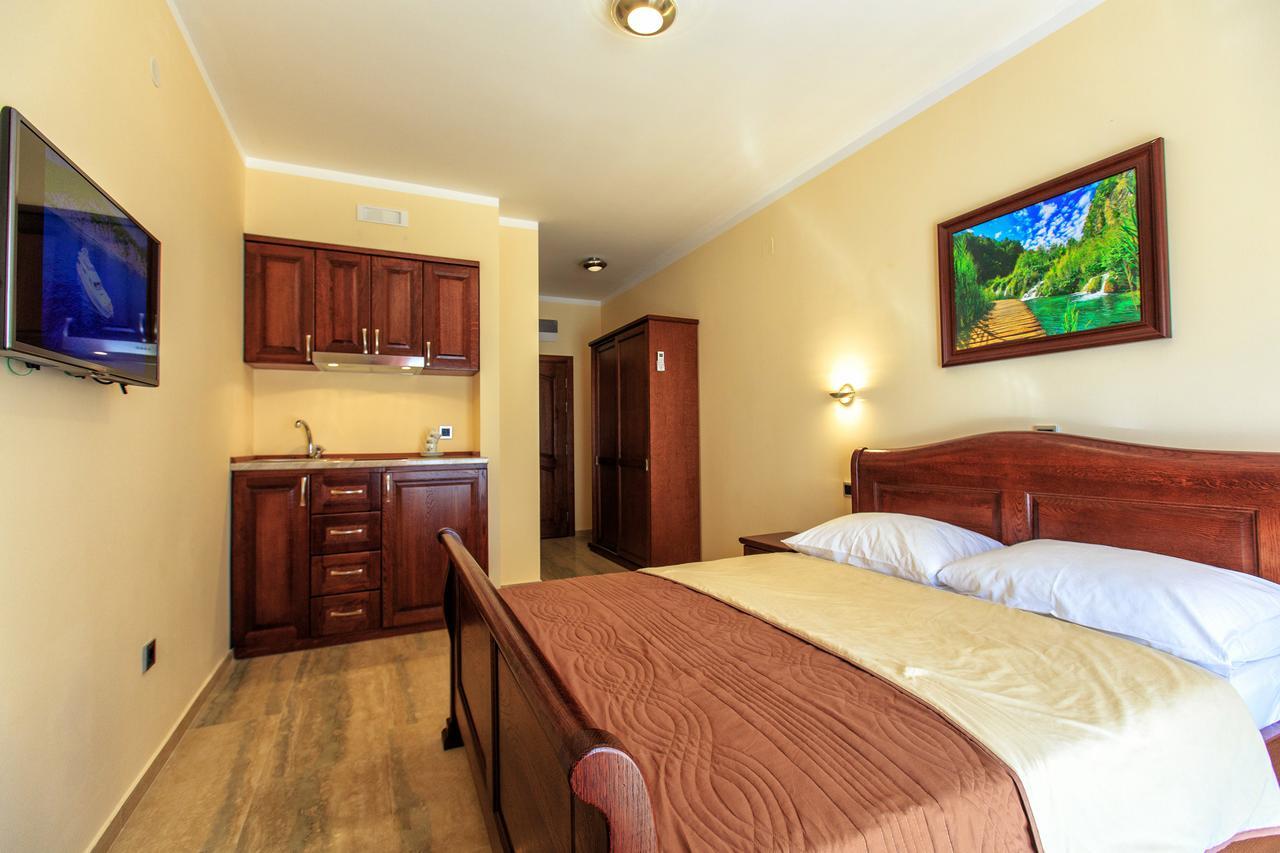 Compass Aparthotel โดบราวอดา ภายนอก รูปภาพ